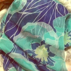 Silky flower scarf